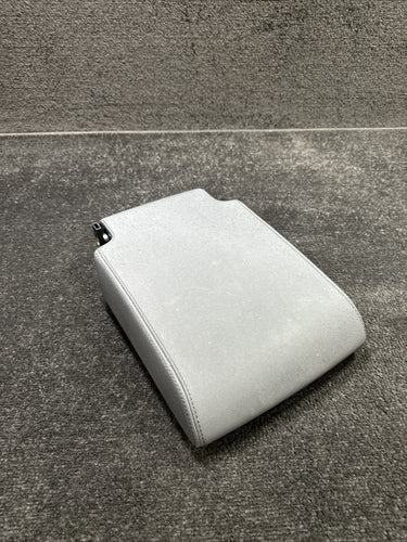 2018 Land Rover Discovery Center Console Armrest Lid Cover OEM