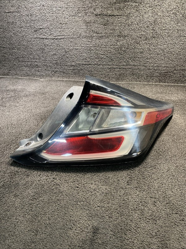 84102087 2016-2019 Chevrolet Volt Rear Right Passenger Tail Light Assembly OEM 84102087