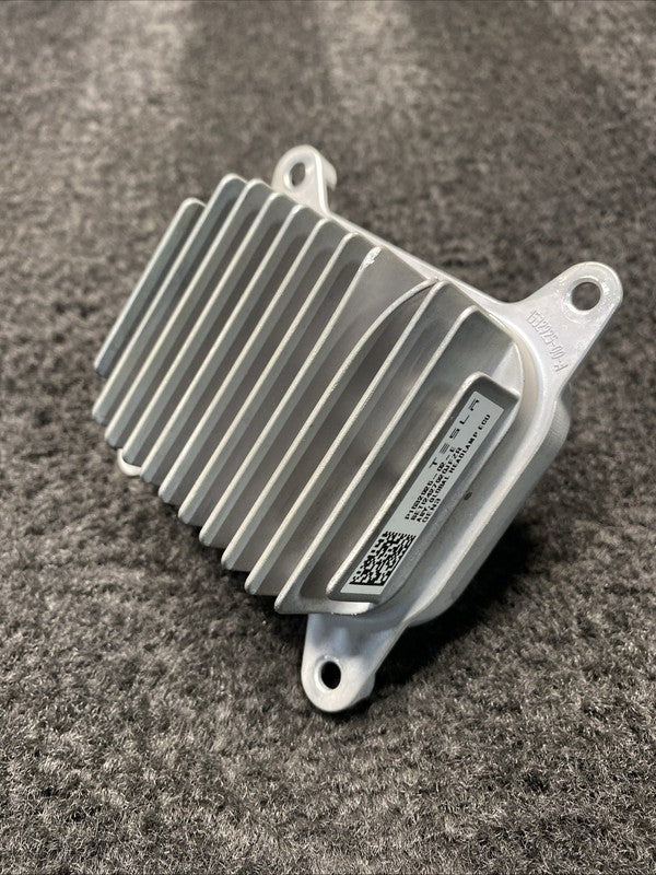 153292502E 2025 Tesla Model Y Headlight Control Module Ballast OEM 153292502E