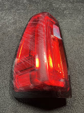 84760020 2020 GMC Sierra 2500 Right Side LED Taillight Lamp OEM 84760020 SCRATCHED