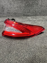 2017 Maserati Levante Right Side Taillight Lamp Assembly OEM