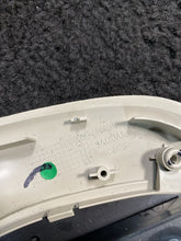 186203 2002-2008 Jaguar X-Type Center Overhead Dome Light Lamp Assembly Tan OEM 186203