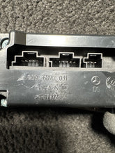 A2096890031 2007 Mercedes CLK350 Center Dash Control Switch Panel Assy OEM A2096890031