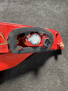 2007 Audi Q7 Right Taillight Lamp OEM