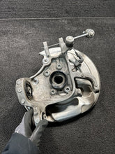 32217287 2019 Volvo XC90 Rear Right Spindle Knuckle Wheel Hub Bearing OEM 32217287