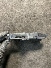 A2139006911 2018 Mercedes E63s AMG Center Console Wireless Charging Module OEM A2139006911