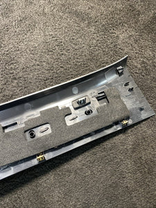 1105148-00-B 16-20 Tesla Model X Rear Right Passenger Door Sill Trim Cover OEM 1105148-00-B