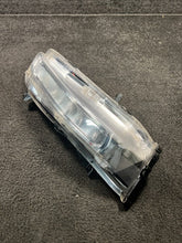 JR3B13200AF 2018 Ford Mustang GT Fog Light Passenger Right Side OEM JR3B13200AF