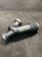 JL349B642CA 2018-2021 Ford Expedition Engine air Intake Inlet Duct W/ Sensor OEM JL349B642CA