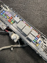 109440502D 16-20 Tesla Model X/S Front Frunk Fuse Relay Junction Box Unit OEM 1094405-02-D