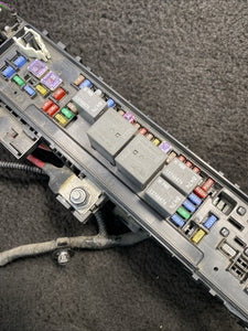 109440502D 16-20 Tesla Model X/S Front Frunk Fuse Relay Junction Box Unit OEM 1094405-02-D