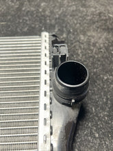 32224828 2019 Volvo XC90 Front Engine Cooling Radiator OEM 32224828