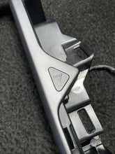 1451809-00-B 2016-2020 Model X/S Dash Info Radio Media Touch Display Screen OEM 1451809-00-B