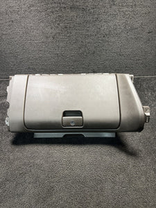 84428266 20 GMC Sierra 2500 Front Dash Lower Glove Box Storage OEM Walnut Brown 84428266