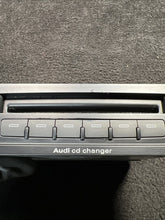 4L0035110 2007 Audi Q7 6 Disc CD Changer Unit OEM 4L0035110