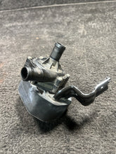 105723500G 2018 Tesla Model S Auxiliary Electric Water Pump OEM 105723500G