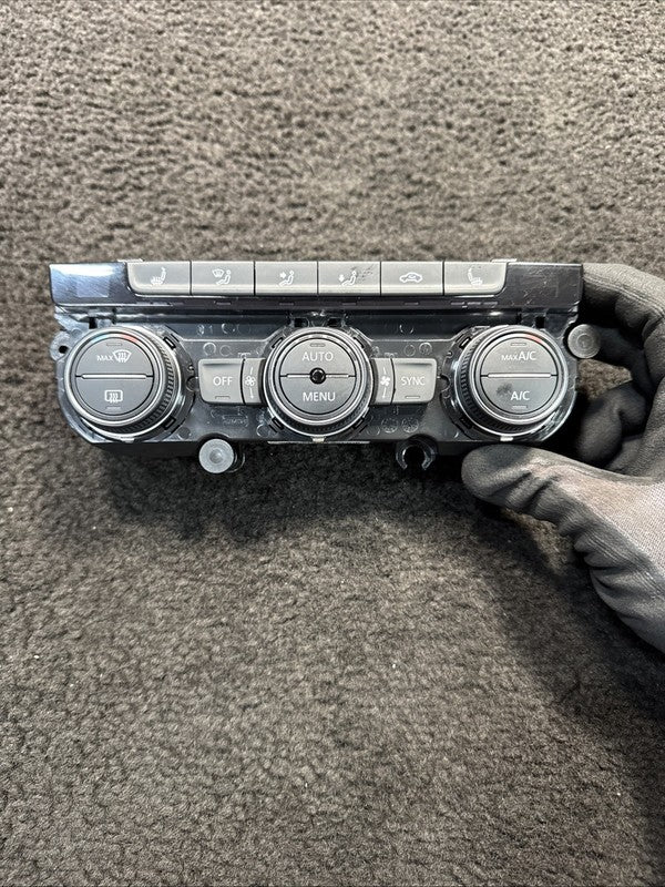 5GM907044A 2016 Volkswagen GTI A/C Heater Climate Control Unit OEM 5GM907044A