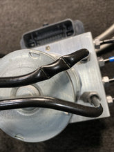 1044745-00-B 2020-2025 Tesla Model Y/3 Antilock Brake Pump Module Assy ABS OEM 1044745-00-B