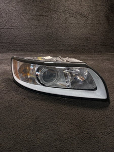 31265707 2008-2011 Volvo S40 Right Passenger Side Head Light Lamp Halogen OEM 31265707