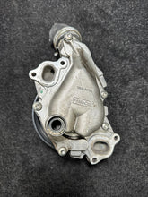 8W938K500AC 2010-2018 Jaguar F Type 3.0 Water Pump OEM 8W938K500AC