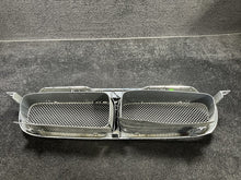 2W9342301A 2005 Jaguar Vandenplas Front Upper Grille Assembly OEM Chrome 2W9342301A