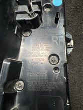 84760020 2020 GMC Sierra 2500 Right Side LED Taillight Lamp OEM 84760020 SCRATCHED