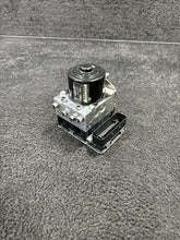 95B614517T 2020 Porsche Macan GTS Anti Lock And Brake Pump OEM 95B614517T