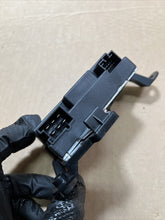 A0009002518 2017-2020 Mercedes W172 SLC SLK Continental Control Unit Fuel Pump Driver OEM