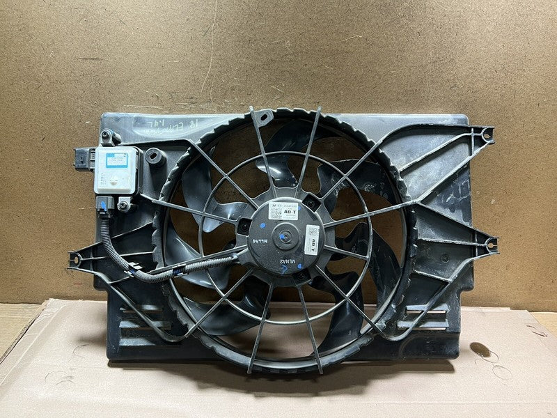 25304F3300 17-20 Hyundai Elantra 1.4L Turbo Radiator Cooling Fan Assembly