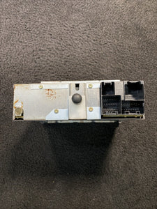 F8AF-19B132-AA 1998-2000 Lincoln Town Car Ford AM FM Cassette Radio Stereo OEM F8AF-19B132-AA