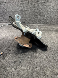 A2044202544 08-20 Mercedes SLK250 Front Left Spindle Knuckle Wheel Hub OEM A2044202544