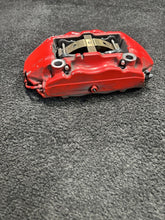 2017 Maserati Ghibli Front Brake Calipers Set 4 Piston OEM Red