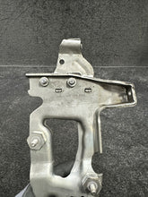 A1770902641 2014-2020 Mercedes Benz Pressure Solenoid Valve Bracket OEM A1770902641