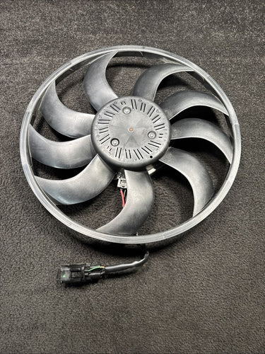 8641947 2017 BMW 330i 2.0L Engine Cooling Fan W/ Motor OEM 8641947