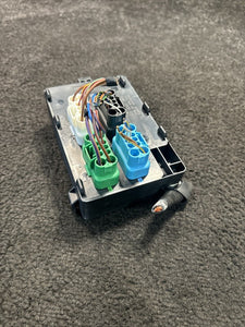 LNC2822CA 1998 Jaguar XJR Rear Trunk Fuse Relay Box OEM LNC2822CA