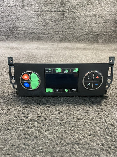 15910833 2007-2011 GMC Yukon Denali AC Heater Temperature Climate Control OEM 15910833