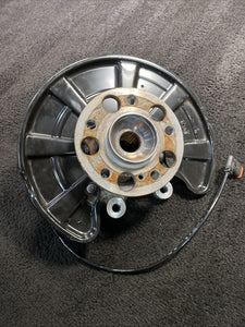 A1724230120 12-20 Mercedes SLK250 Rear left Spindle Knuckle Wheel Hub OEM A1724230120