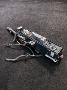 109440502D 16-20 Tesla Model X/S Front Frunk Fuse Relay Junction Box Unit OEM 1094405-02-D