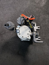 2010-2015 Jaguar XJL Air Suspension Motor Pump Compressor OEM