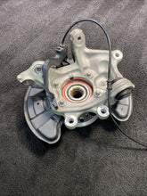 A1724230120 12-20 Mercedes SLK250 Rear left Spindle Knuckle Wheel Hub OEM A1724230120