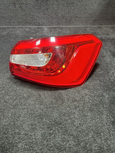 2016 Kia Cadenza Right Side Taillight Lamp Assembly OEM