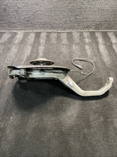 2015 Maserati Ghibli SQ4 Front Left Spindle Knuckle Wheel Hub OEM