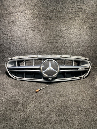 2018 Mercedes E63s AMG Front Bumper Upper Grille Assembly W/ Camera OEM