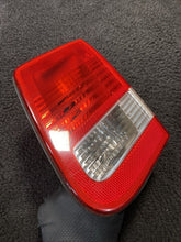 25480204 03-07 Saab 9-3 Rear Right Passenger Side Inner Trunk Tail Light Lamp 25480204