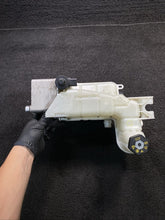 1097015-00-K 17-23 Tesla Model 3 Coolant Reservoir Expansion Tank Chiller Pump OEM 109701500K