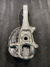 2015 Maserati Ghibli SQ4 Front Left Spindle Knuckle Wheel Hub OEM