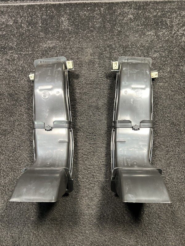 2023 BMW X1 Front Left & Right Side Air Duct Guide OEM