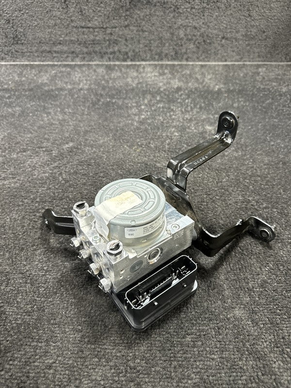 MR3C2B373DA 2023 Ford Mustang Anti Lock ABS Brake Pump Assembly OEM MR3C2B373DA