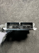 32242004 2019 Volvo XC90 Engine Control Unit ECU OEM 32242004