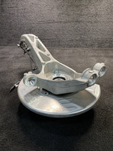 1188316-00-F 20-25 Tesla Model Y Front Right Passenger Spindle Knuckle Hub OEM 1188316-00-F